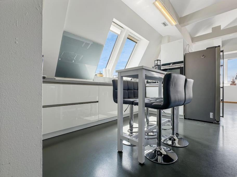 מינכן 6 Zimmer Maisonette-Penthouse Pool Dachterrasse Luxus מראה חיצוני תמונה