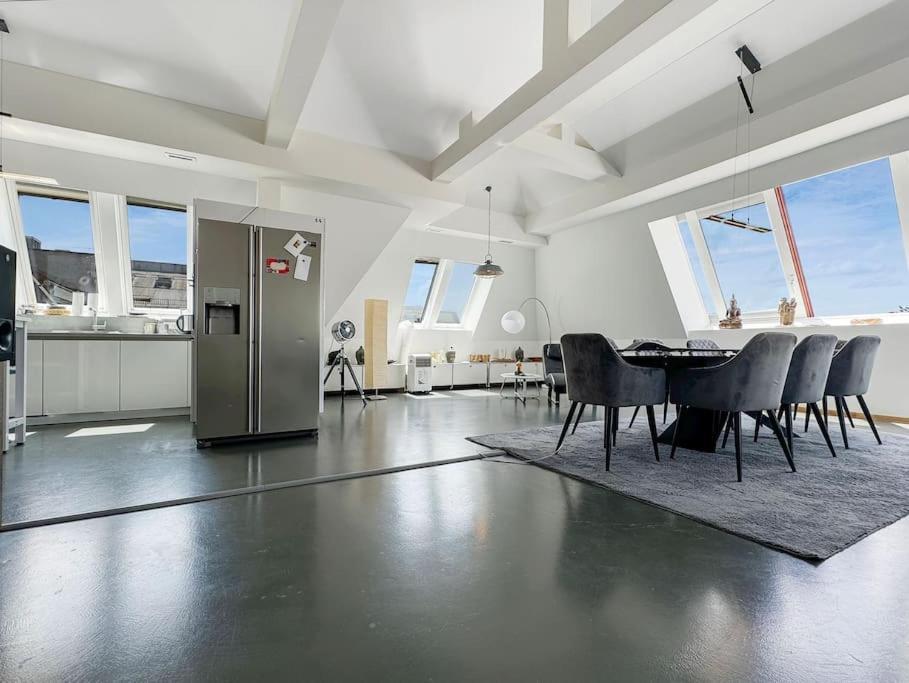 מינכן 6 Zimmer Maisonette-Penthouse Pool Dachterrasse Luxus מראה חיצוני תמונה