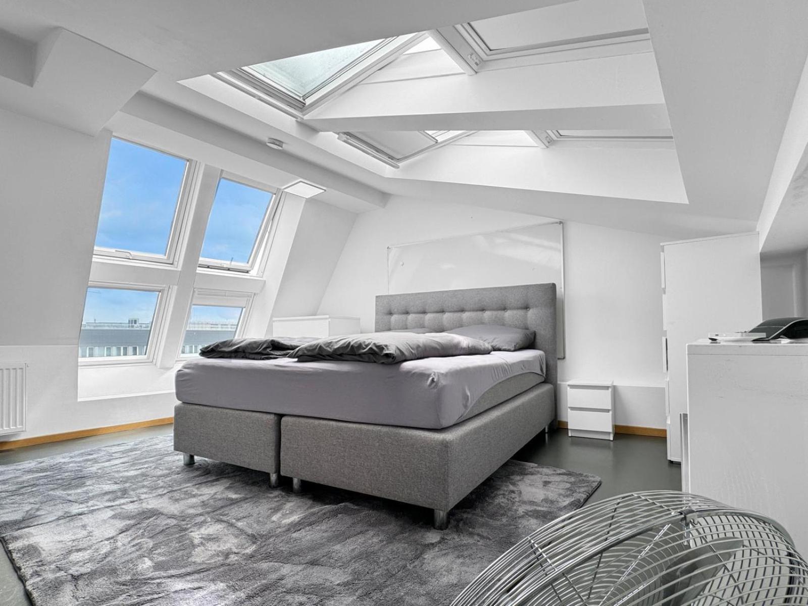 מינכן 6 Zimmer Maisonette-Penthouse Pool Dachterrasse Luxus מראה חיצוני תמונה